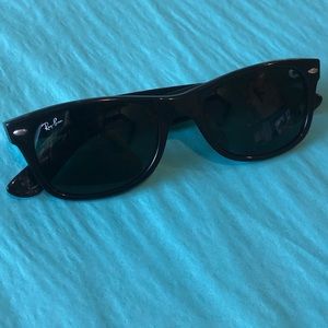 Used Ray Bans Wayfarer small sized